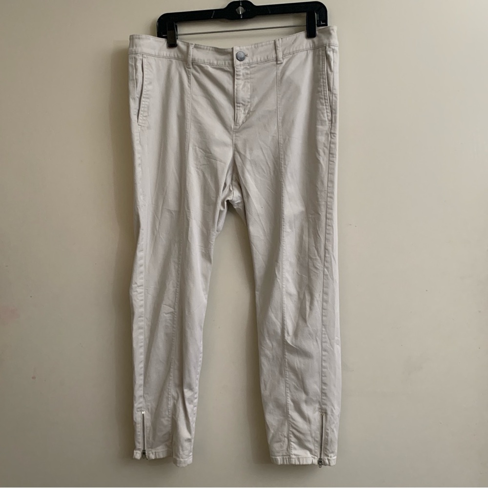 J. Jill women’s  beige capri with zipper detail cotton blend size 14